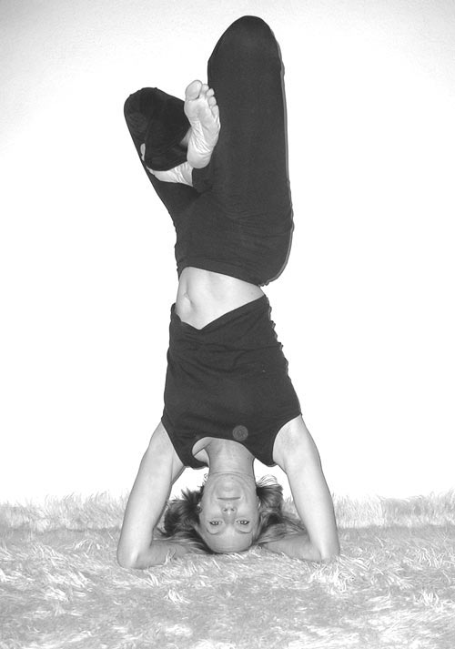20080703211645-posicion-cabeza-yoga.jpg
